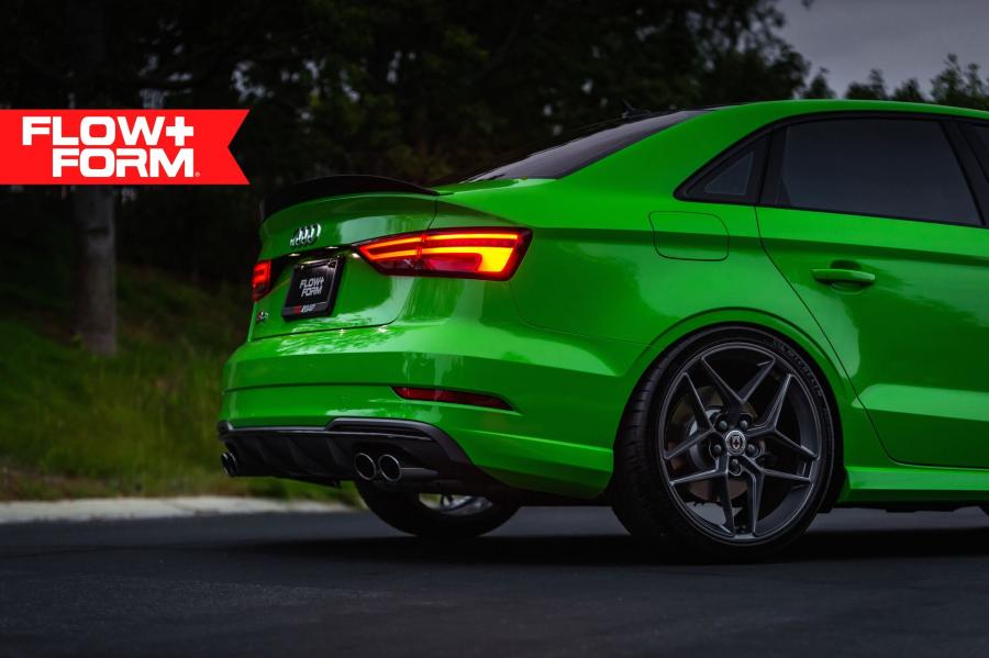 Детали экстерьера Audi S3 Sedan on HRE Wheels (FF11) 2019 года  (фото 8 из 10)